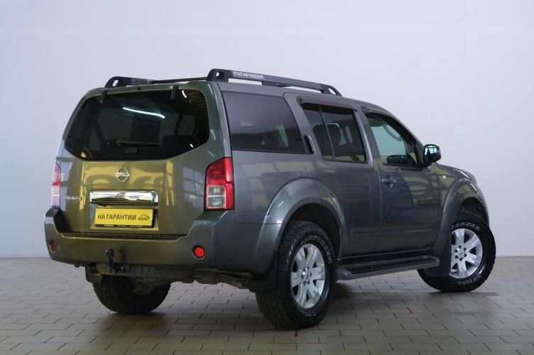 Nissan Pathfinder 6 из 6