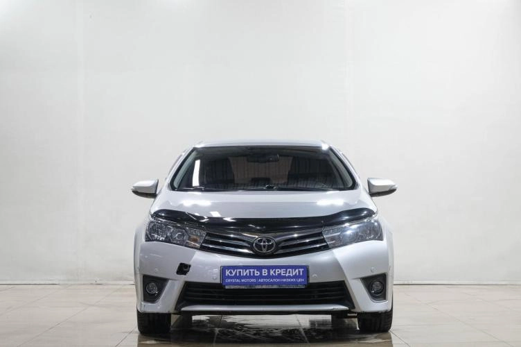 Toyota Corolla 2 из 6
