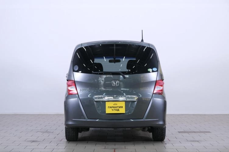 Honda Freed 5 из 6
