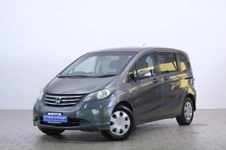 Honda Freed 3 из 6