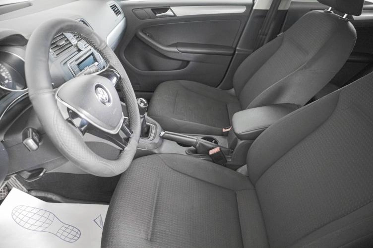 Volkswagen Jetta 8 из 18