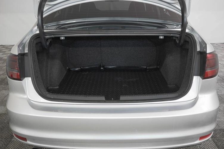 Volkswagen Jetta 7 из 18