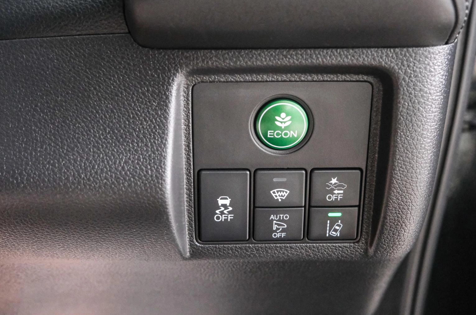 Honda Vezel 18 из 23