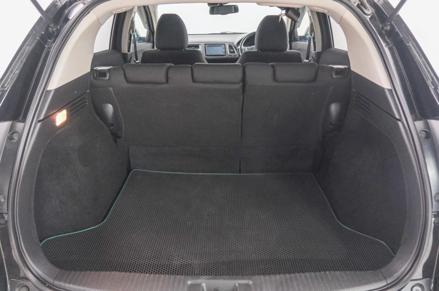 Honda Vezel 23 из 23
