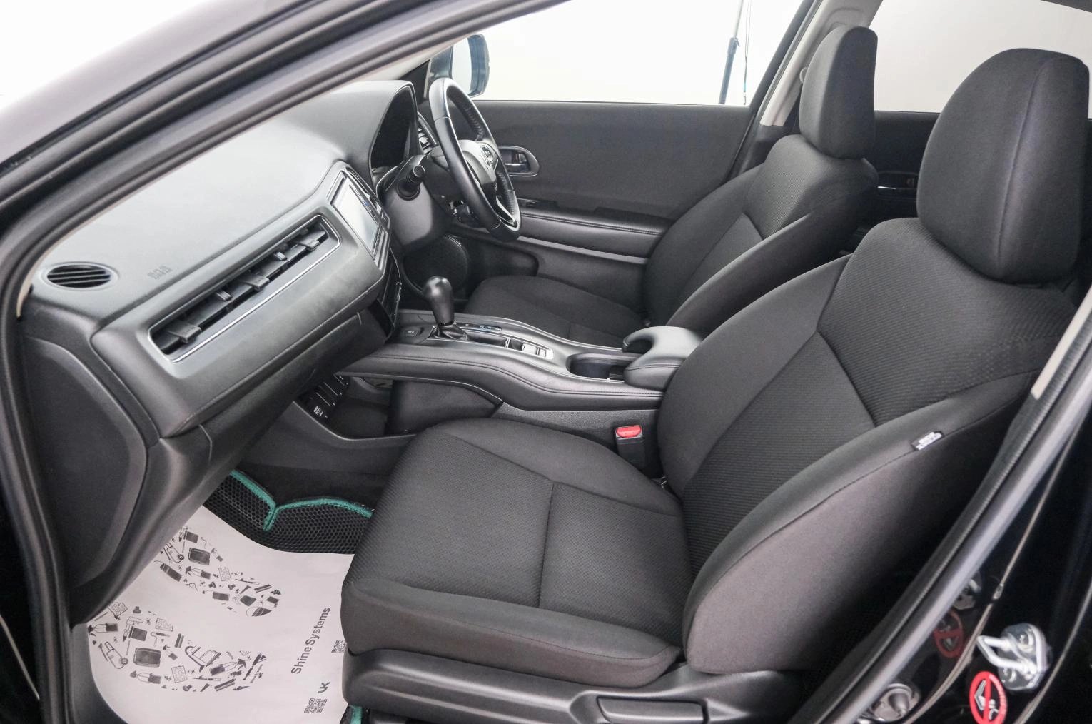 Honda Vezel 13 из 23
