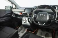 Toyota Sienta 7 из 19