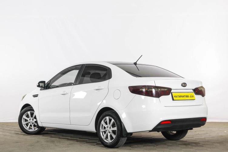 KIA Rio 4 из 6