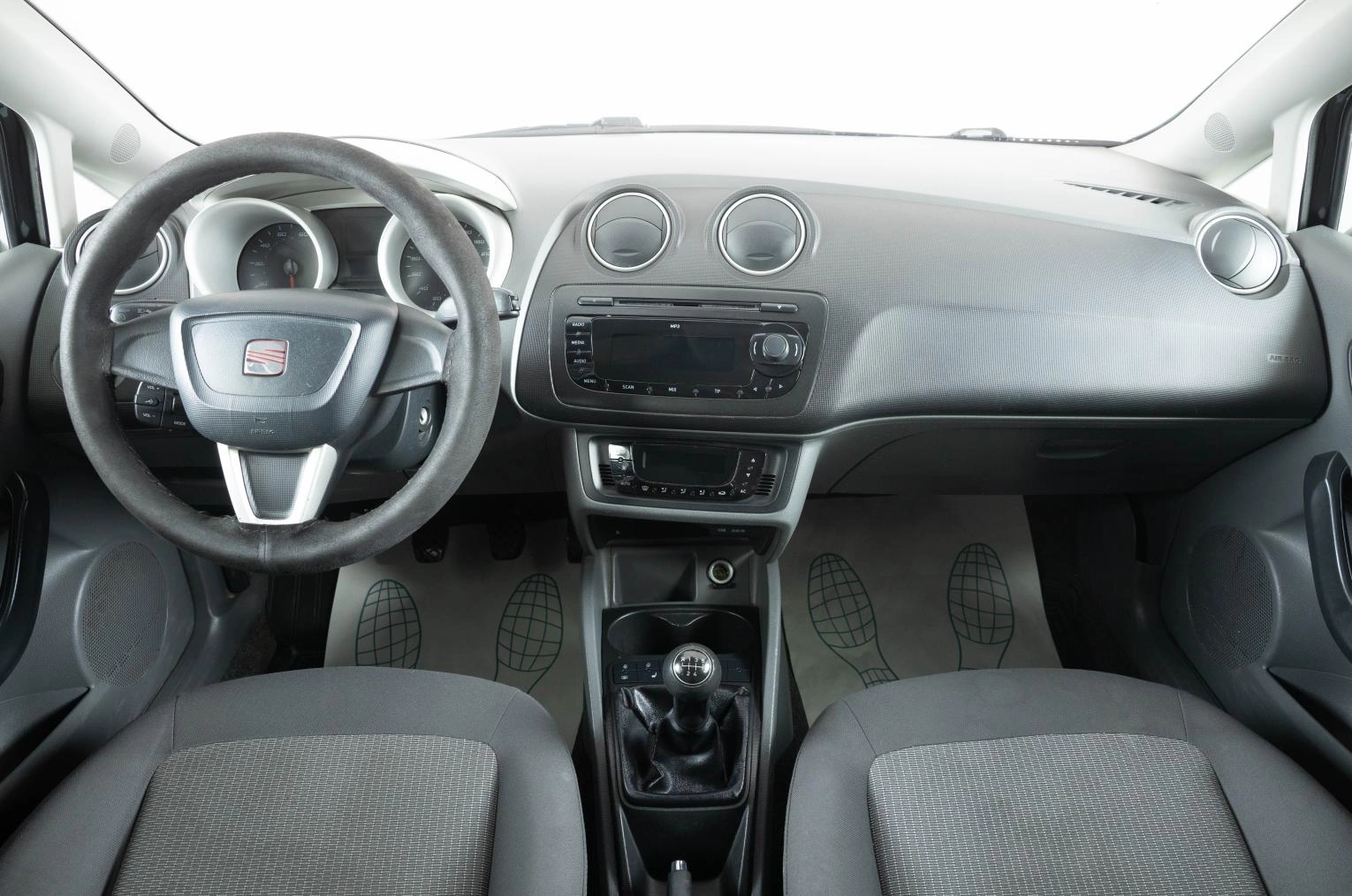 SEAT Ibiza 12 из 21