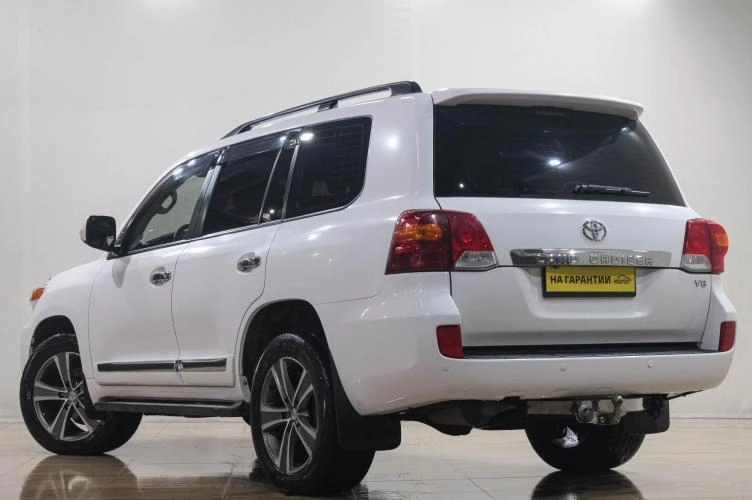 Toyota Land Cruiser 4 из 6