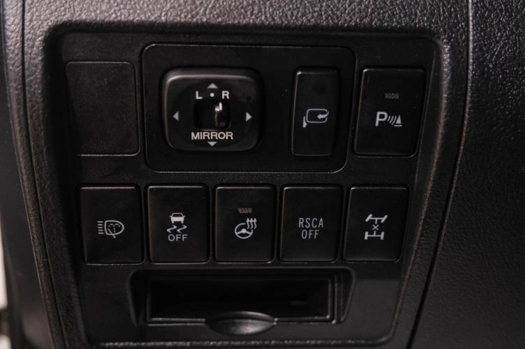 Toyota Land Cruiser 25 из 48