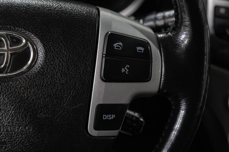 Toyota Land Cruiser 22 из 48