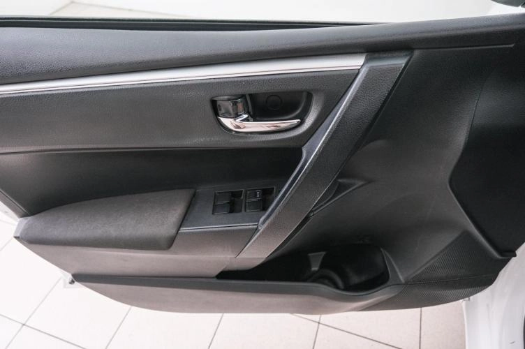 Toyota Corolla 20 из 23