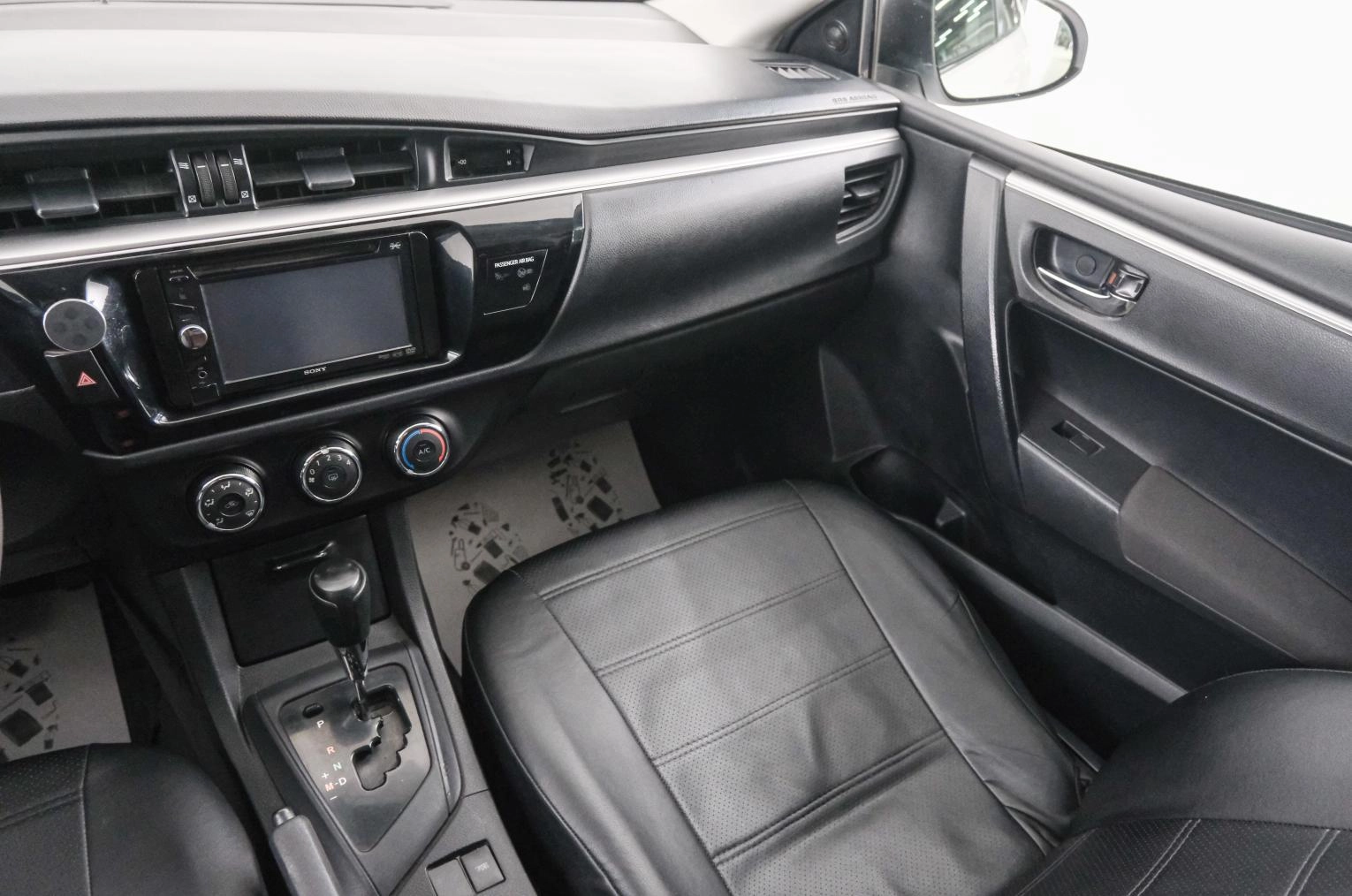 Toyota Corolla 11 из 23