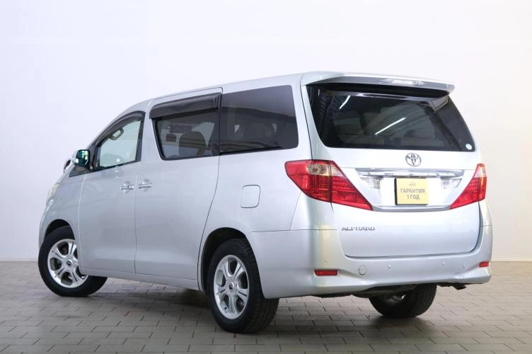 Toyota Alphard 4 из 6