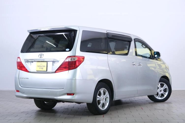 Toyota Alphard 6 из 6