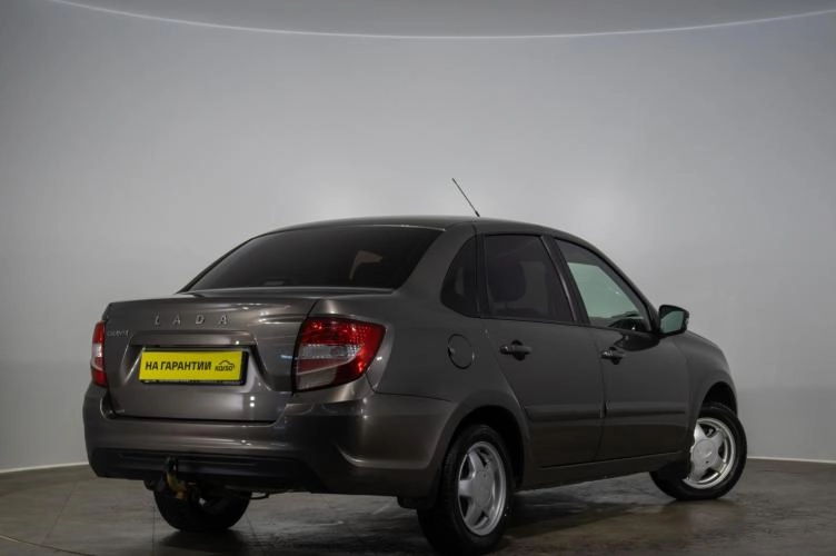 ВАЗ (LADA) Granta 4 из 6