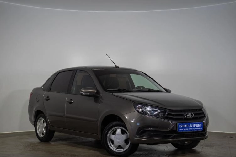 ВАЗ (LADA) Granta 1 из 6