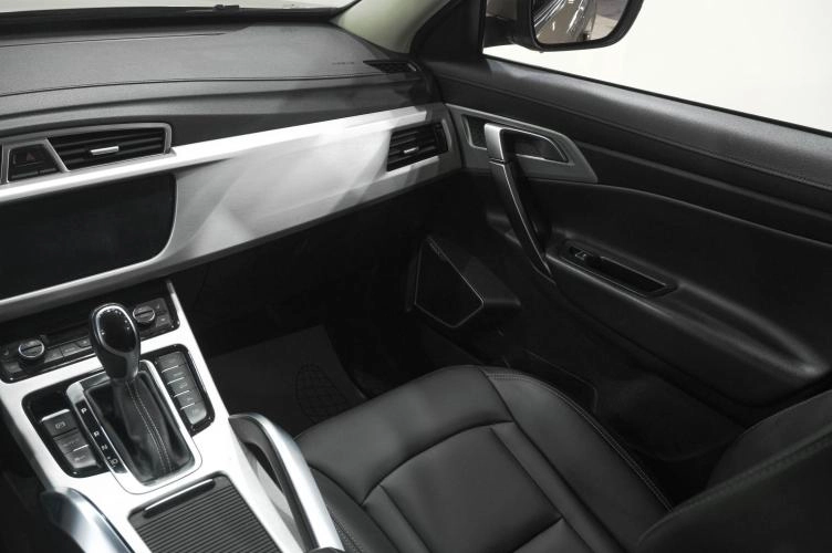 Geely Atlas 21 из 38
