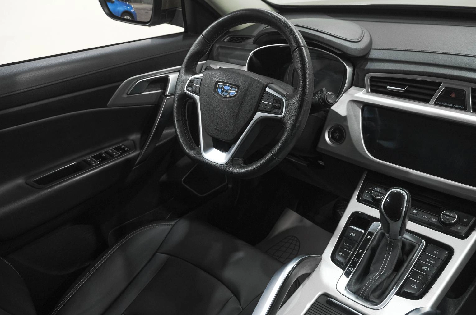 Geely Atlas 19 из 38