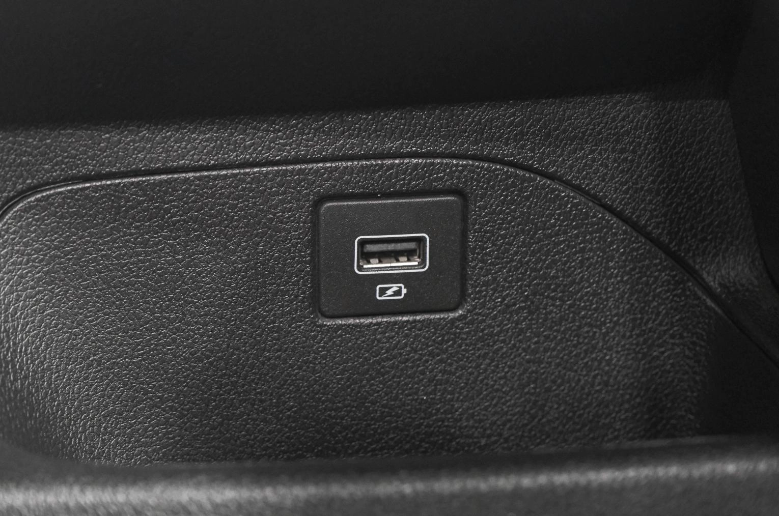 Geely Atlas 31 из 38