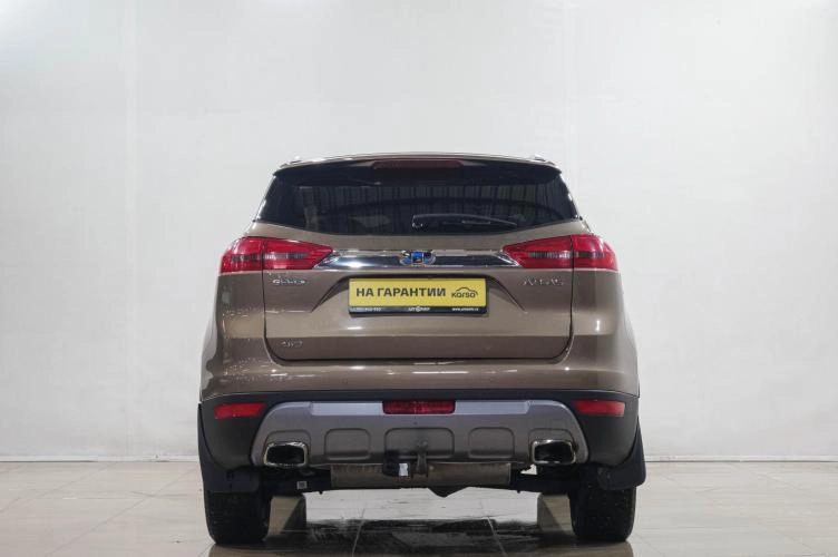 Geely Atlas 5 из 6