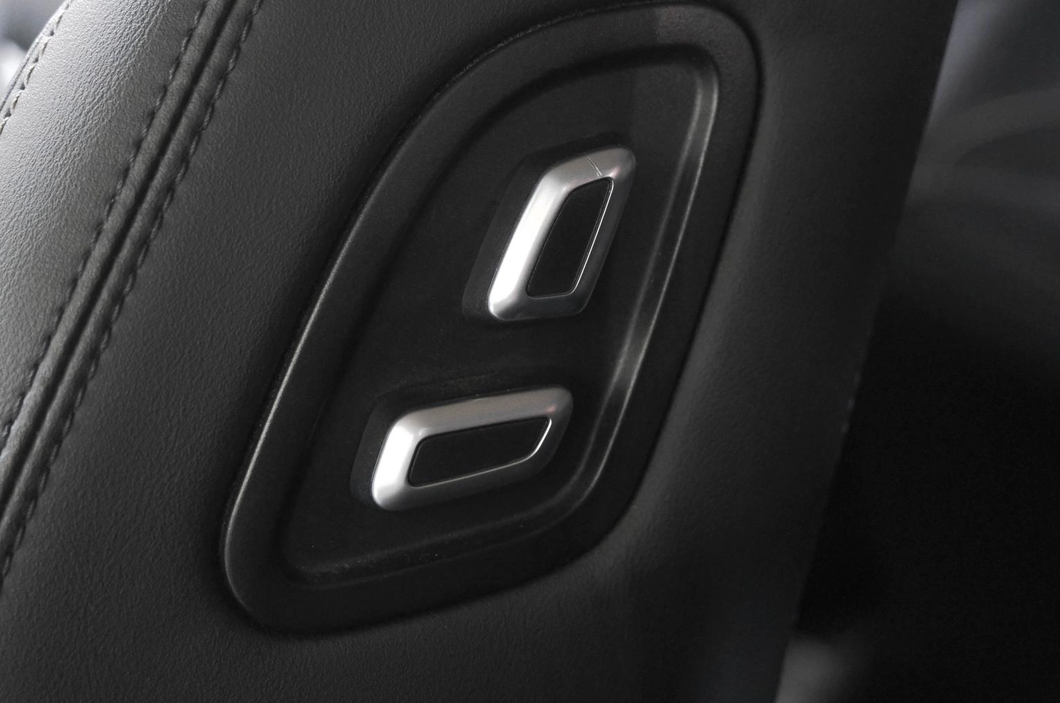 Geely Atlas 32 из 38