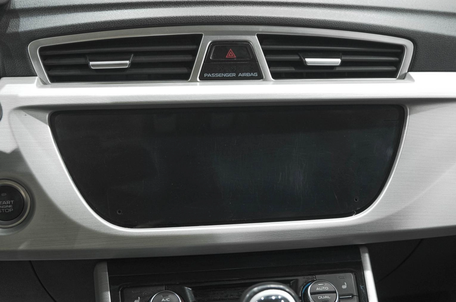 Geely Atlas 26 из 38