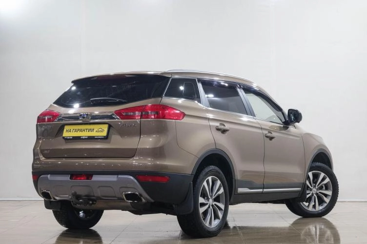 Geely Atlas 6 из 6