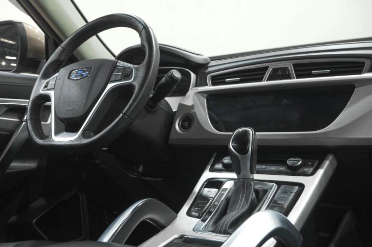 Geely Atlas 22 из 38