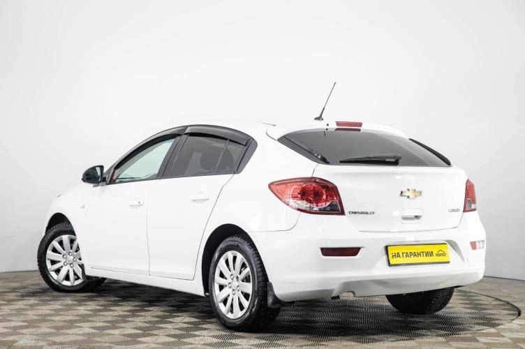 Chevrolet Cruze 6 из 6