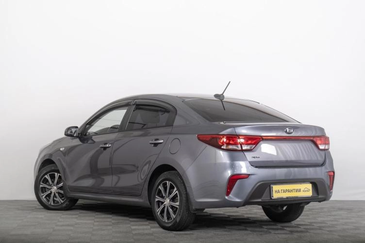 KIA Rio 5 из 6