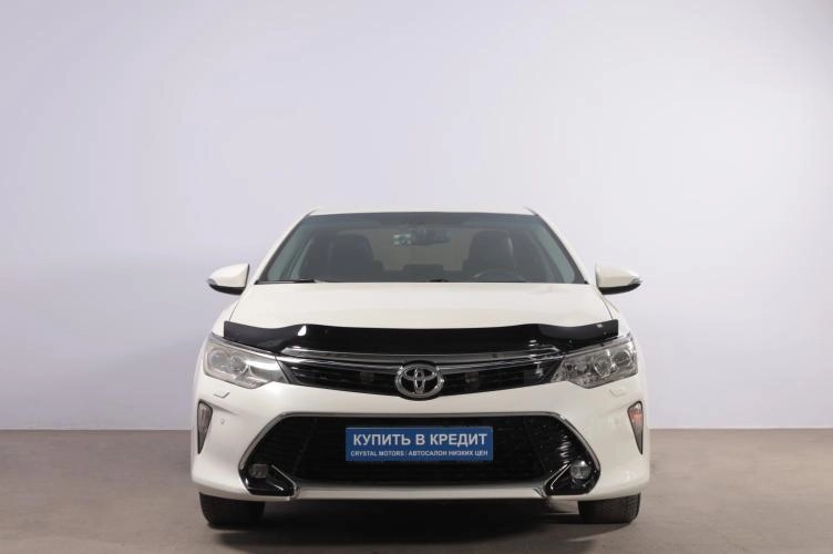 Toyota Camry 2 из 6