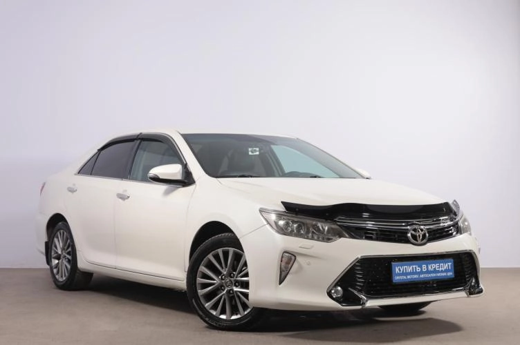 Toyota Camry 1 из 6