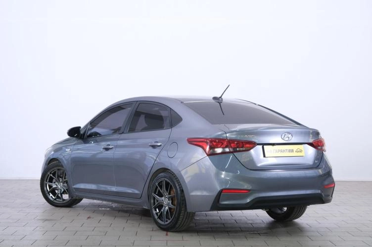 Hyundai Solaris 4 из 6