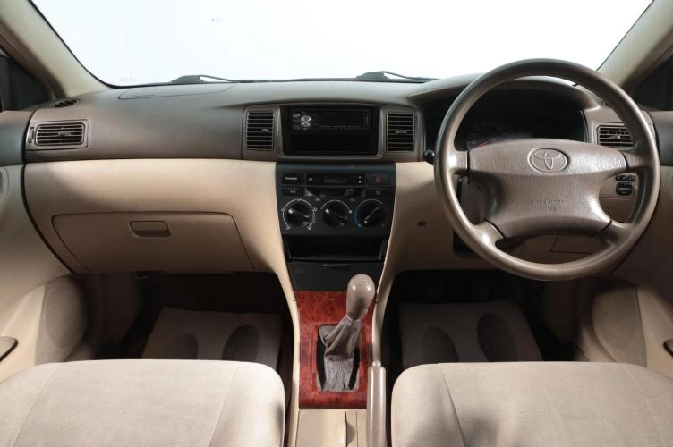 Toyota Corolla 8 из 16