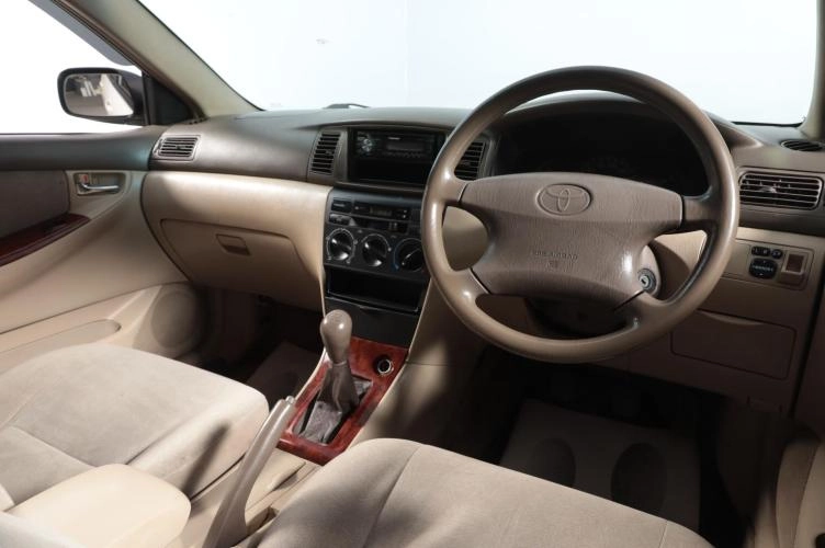 Toyota Corolla 9 из 16