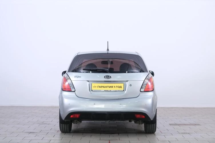 KIA Rio 5 из 6