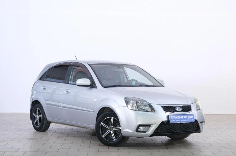 KIA Rio 1 из 6