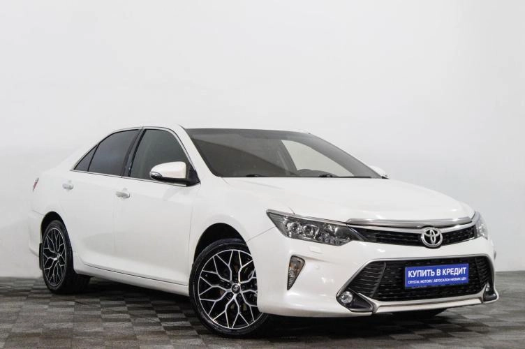 Toyota Camry 1 из 6