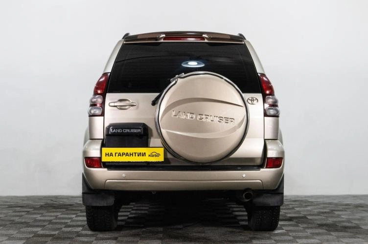 Toyota Land Cruiser Prado 5 из 6