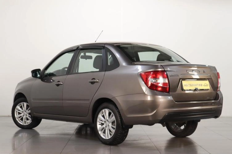 ВАЗ (LADA) Granta 4 из 15