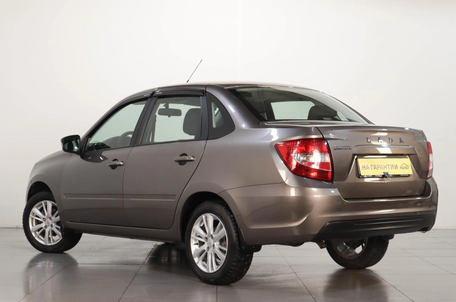 ВАЗ (LADA) Granta 4 из 15