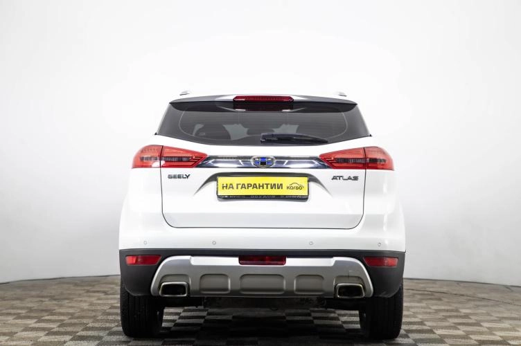 Geely Atlas 5 из 6