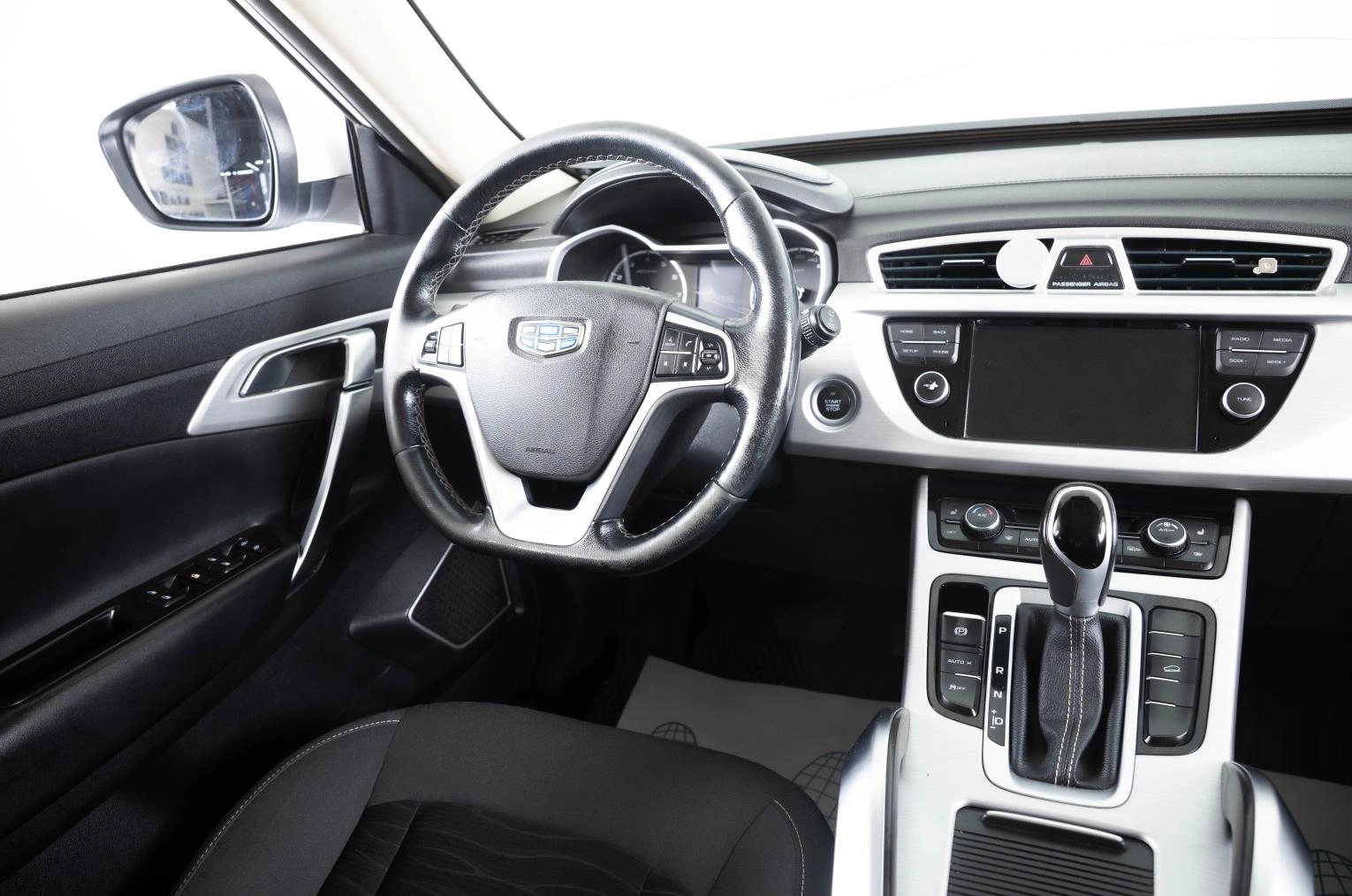 Geely Atlas 11 из 20