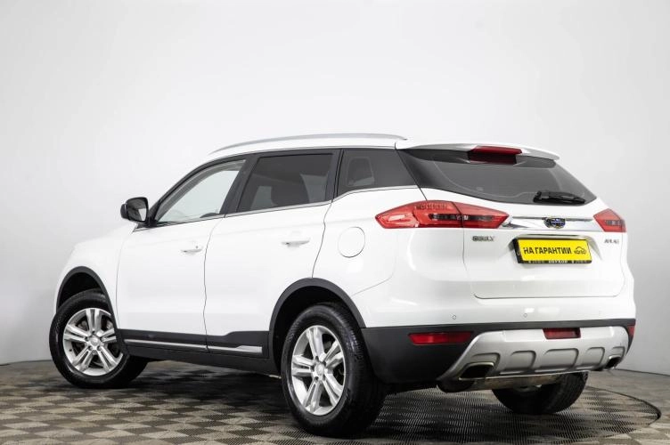 Geely Atlas 6 из 6