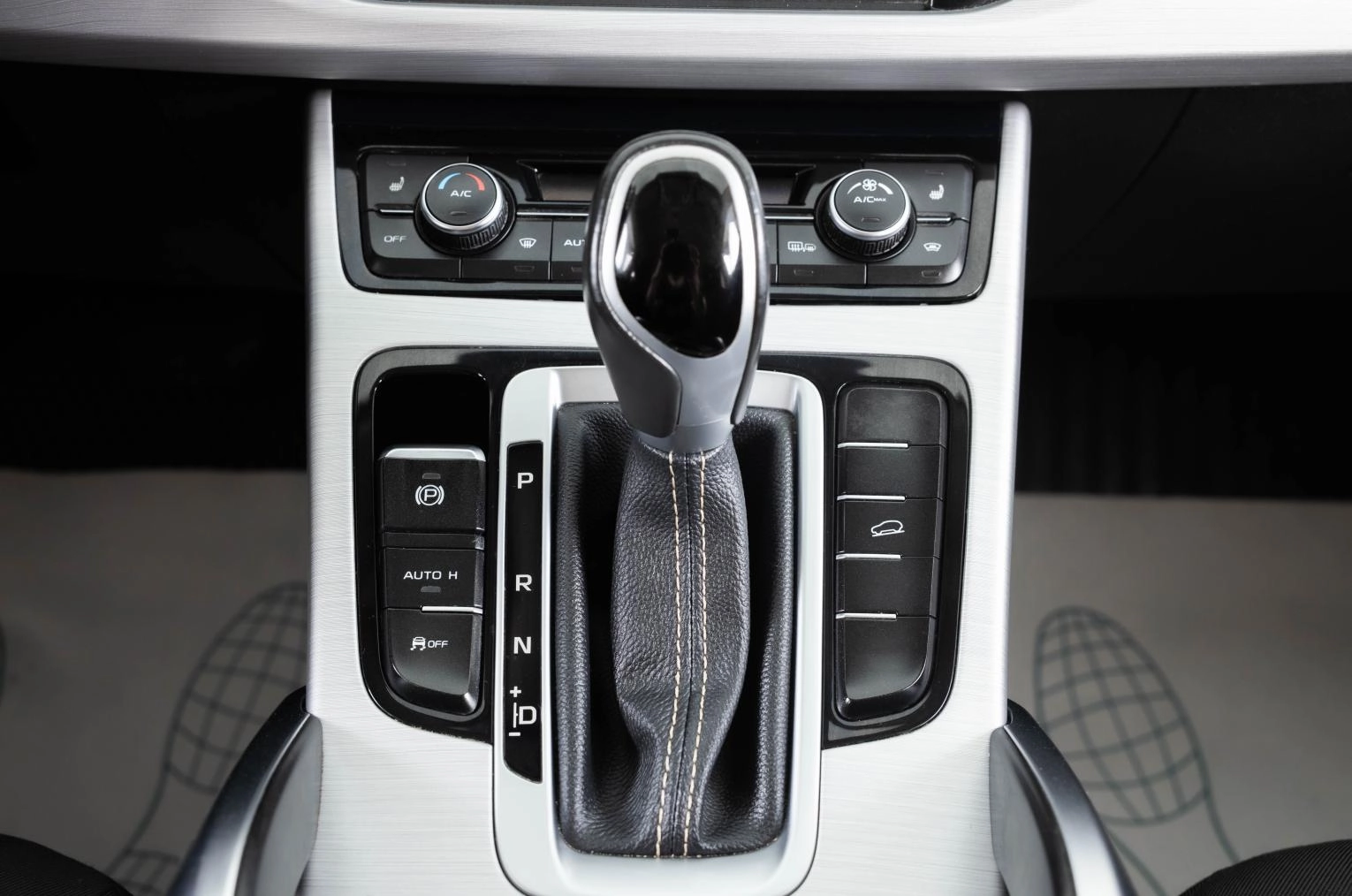 Geely Atlas 19 из 20