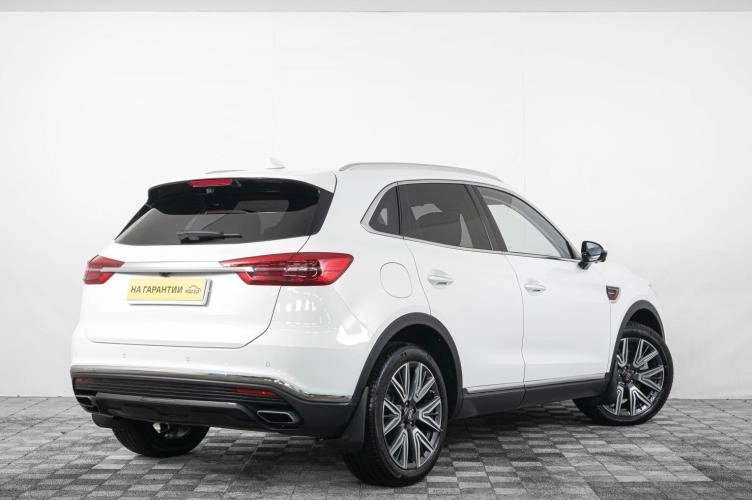 Hongqi HS5 6 из 6