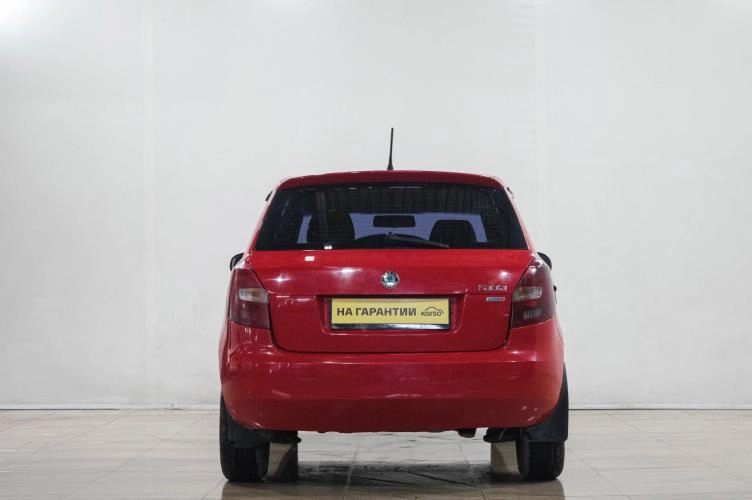 Skoda Fabia 5 из 6