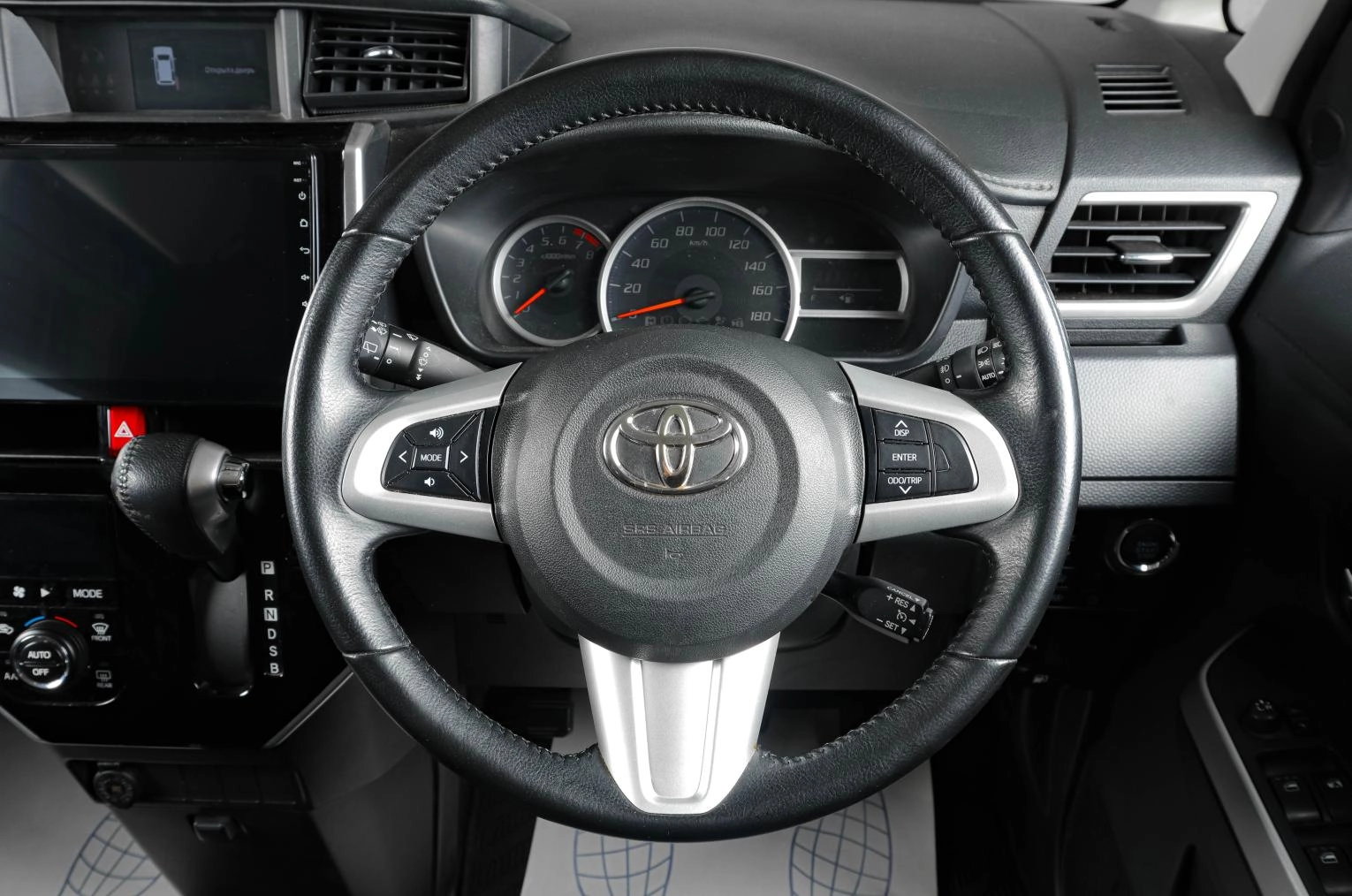 Toyota Roomy 13 из 19