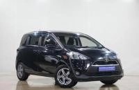 Toyota Sienta 1 из 35